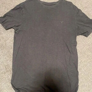 American Eagle, men’s standard tee. Medium. Good condition